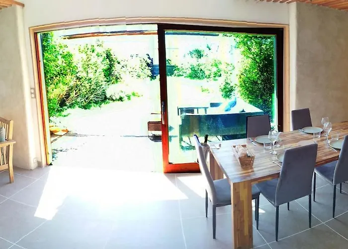 Maison Ecologique Avec Jardin Nyaraló